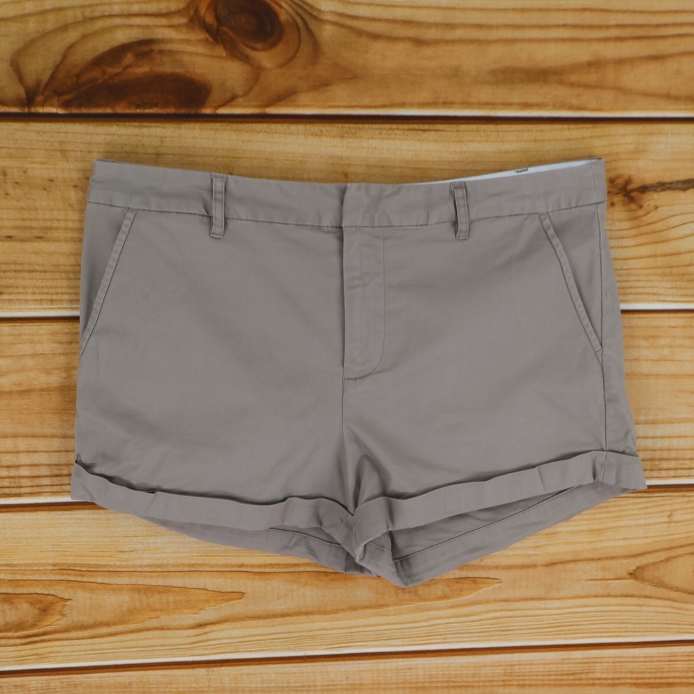 Forever 21 Shorts Womens WAIST: Size 32" Brown Chinos Cuffed Pockets Mid Rise‎